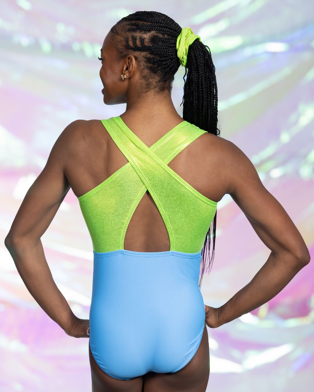 Colorful Radiance Criss Cross in Blue